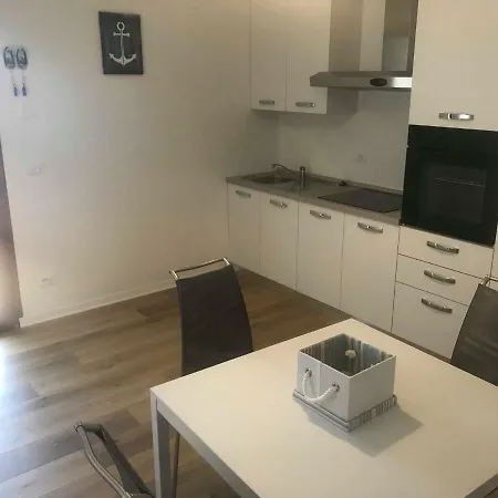 Nyaraló Delta A - Piazza Marina - Vista Mare